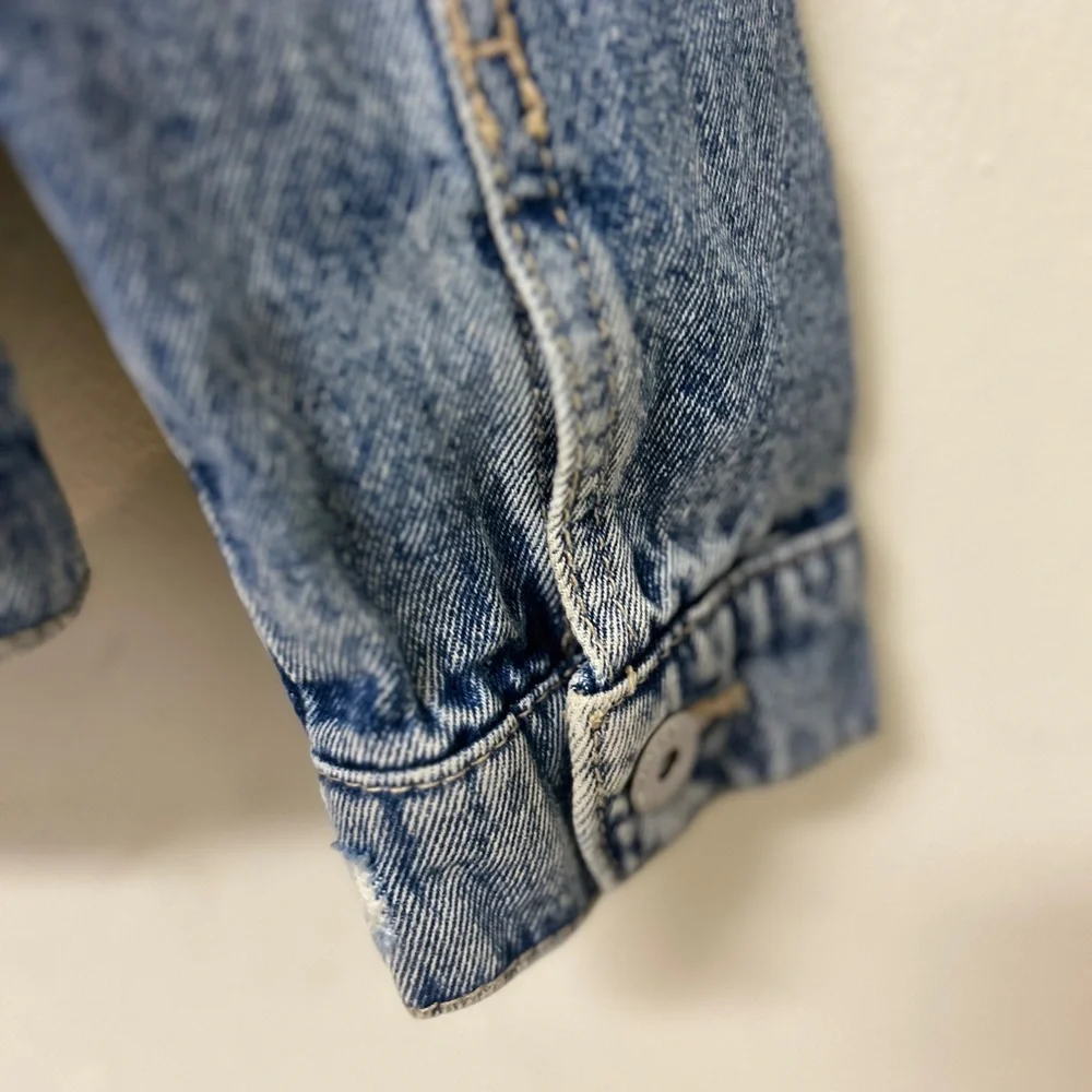 Highway Jeans Distressed Denim Jacket womens size small‎